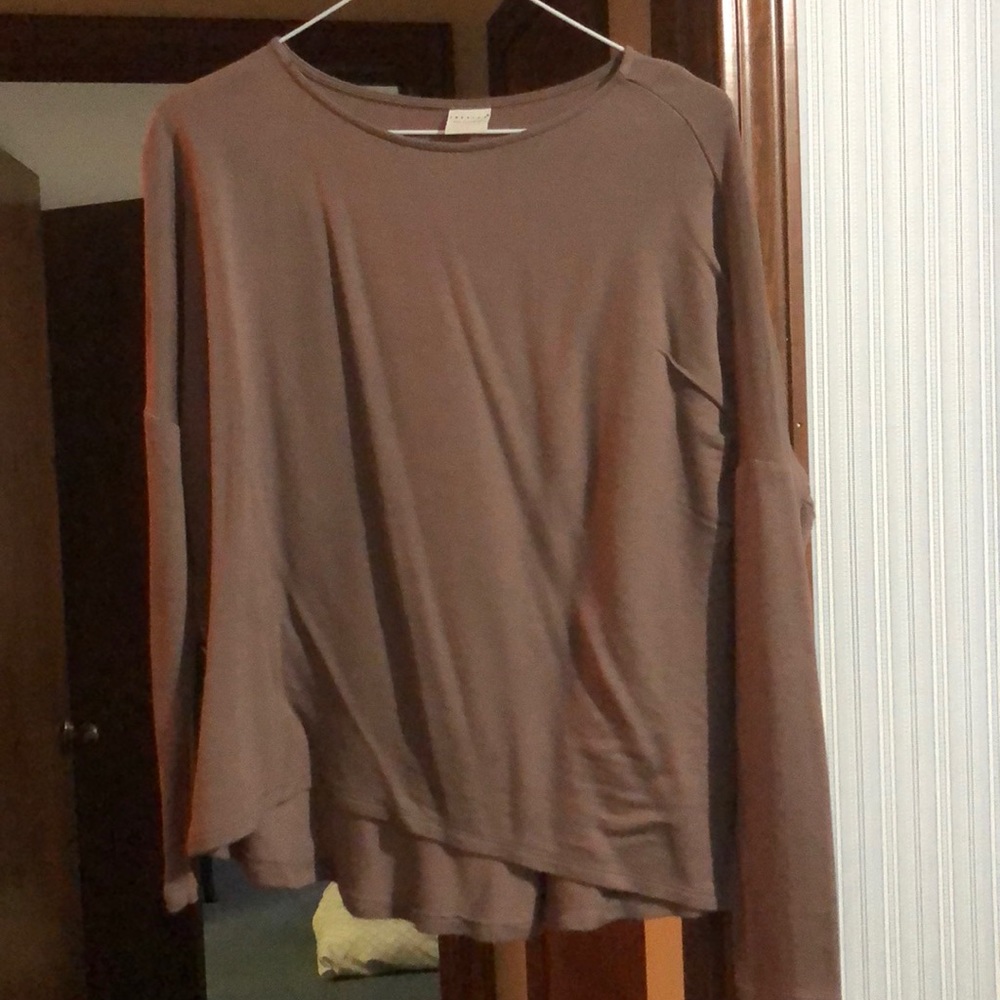 Small sweater, worn once